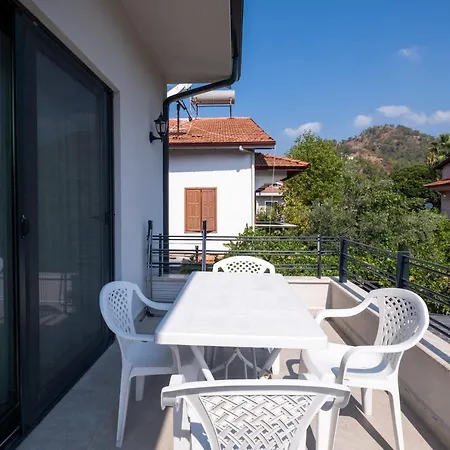 With Balcony In Fethiye فندق